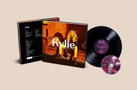 Kylie Minogue - Golden (Boxset Ltd.) in the group VINYL / Pop-Rock at Bengans Skivbutik AB (3071543)