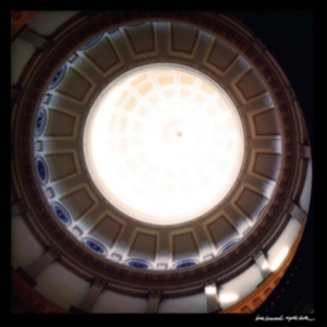 Loch Lomond - Night Bats/White Dresses in the group VINYL / Pop-Rock at Bengans Skivbutik AB (3217518)