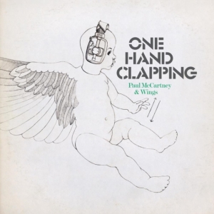 Paul Mccartney Wings - One Hand Clapping (2LP) in the group OUR PICKS / Friday Releases / Friday the 14th of June 2024 at Bengans Skivbutik AB (5539642)