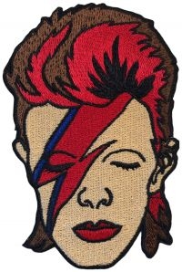 Bowie David - Patch Ziggy Face (9,3 X 6,2 Cm) in the group MERCHANDISE / Accessoarer / Kommande / Pop-Rock at Bengans Skivbutik AB (5566834)