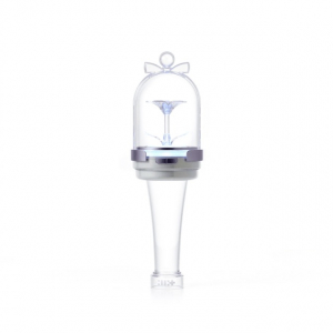 Illit - Official Light Stick in the group MERCHANDISE / Light Stick / K-Pop at Bengans Skivbutik AB (5588422)