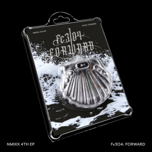 Nmixx - Fe304 : Forward (Shell Ver.) (Random Ver.) in the group MERCHANDISE / Merch+Code / K-Pop at Bengans Skivbutik AB (5588423)